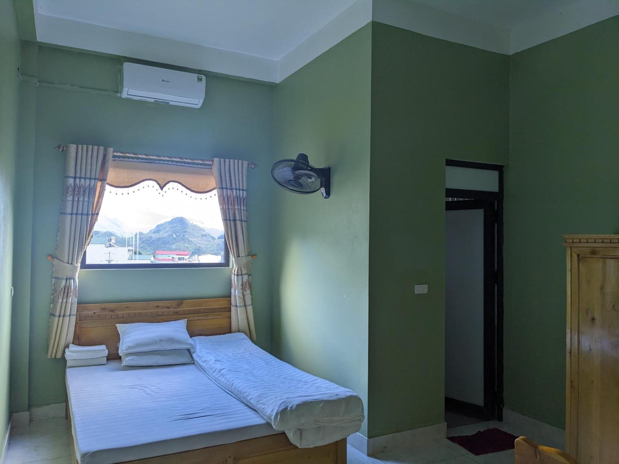 Nha Nghi Ngoc Lam Hotel Quan Ba Room photo